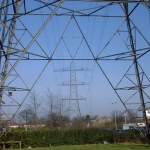 Chingford, UK: Pylon viewed through pylon ZBH8 in carpark of Sainsbury's, Low Hall [Picture by Flash Wilson]