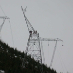 Canada: Building 500kV towers with a helicopter - north of Vancouver, BC [Picture by Ian Kozicky]